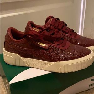 Patent leather Puma Sneakers